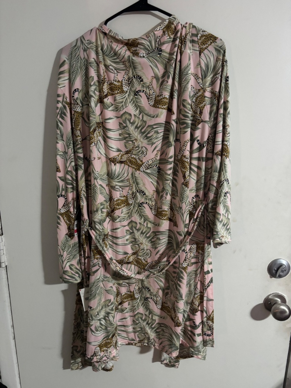 JUNGLE CAT ROBE - Picture 3 of 3